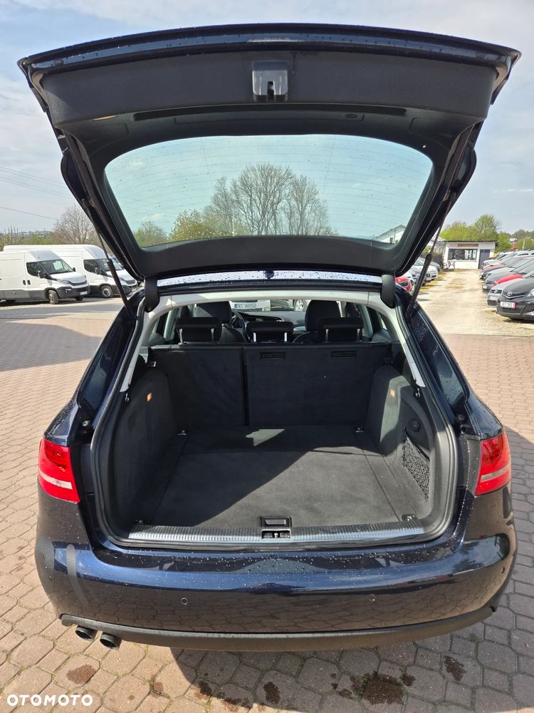 Audi A4 Avant 2.0 TDI DPF Attraction - 9