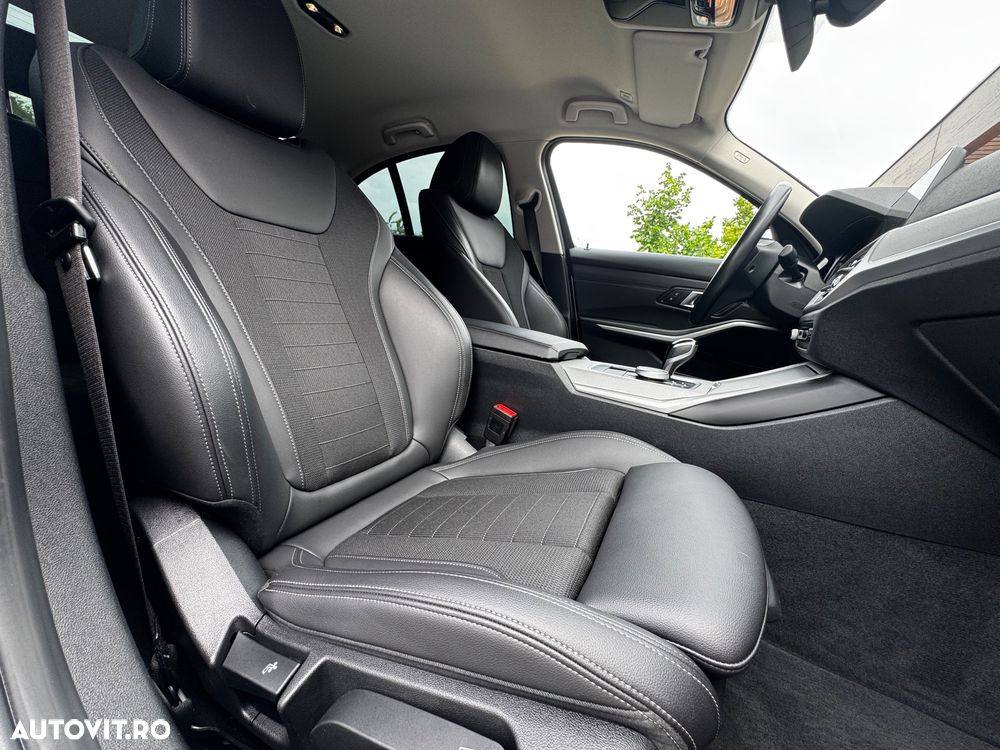 BMW Seria 3 330e Aut. Luxury Line - 28
