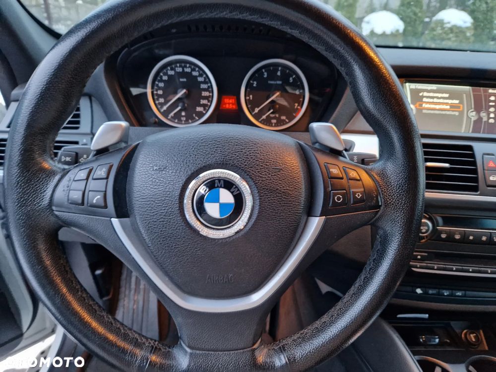 BMW X6 xDrive35i - 16