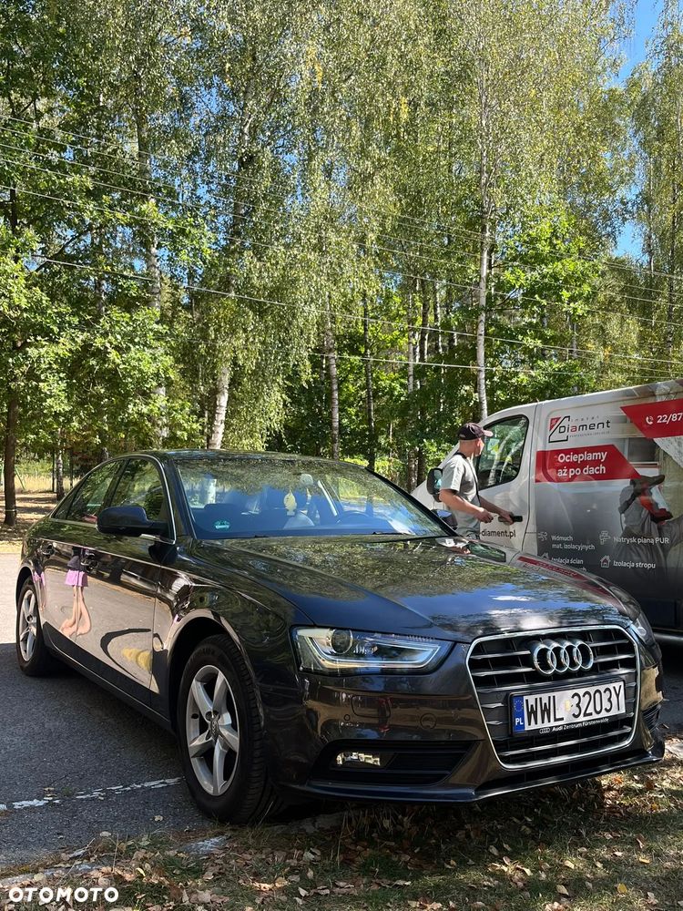 Audi A4 Limousine - 11