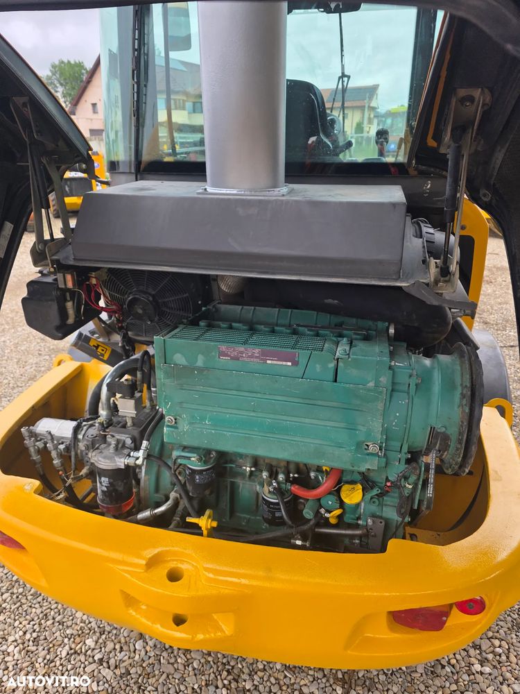 Volvo L25F miniincarcator incarcator frontal compact vola minivola - 4