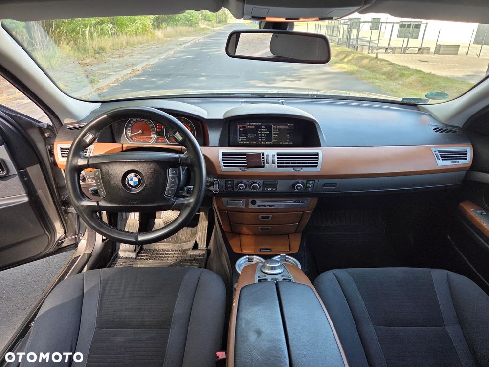 BMW Seria 7 730d - 12