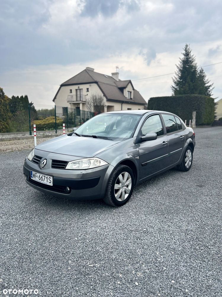 Renault Megane 1.6 16V Dynamique - 3