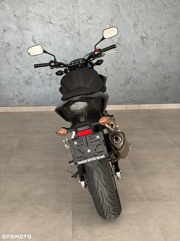 Honda CB - 9