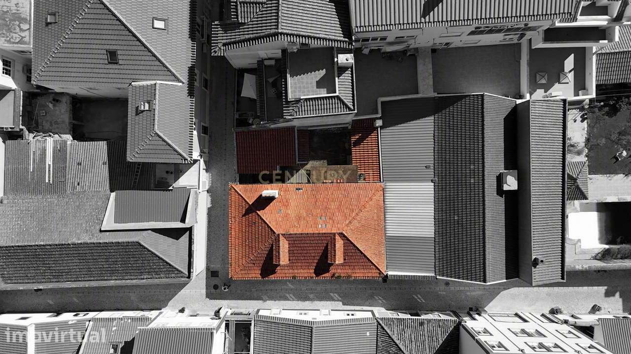 Moradia com projeto aprovado para 3 apartamentos no Centro Histórico d - Grande imagem: 4/19