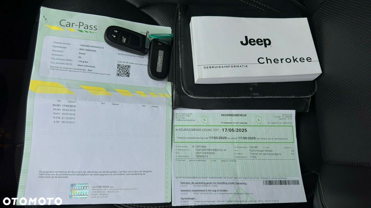 Jeep Cherokee - 22