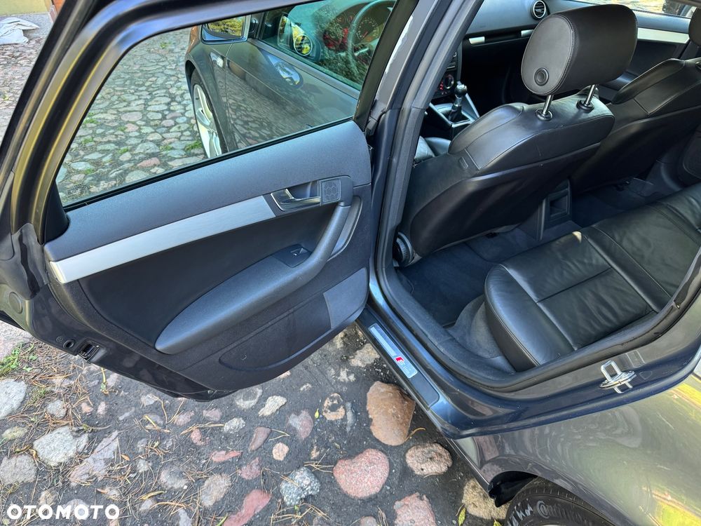 Audi A3 Sportback 1.9 TDI S line Sportpaket plus - 20