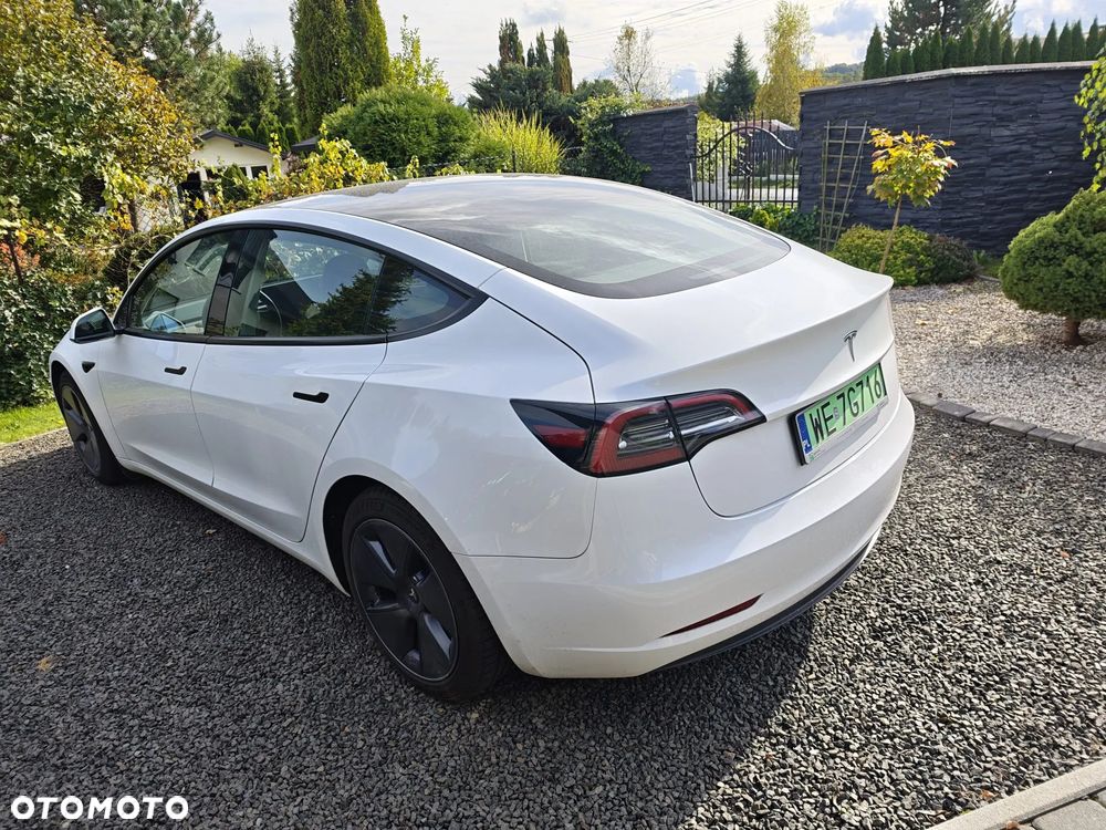Tesla Model 3 Long Range RWD - 2