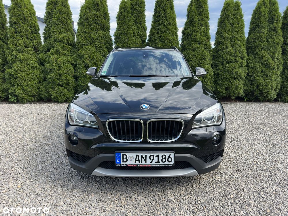 BMW X1 sDrive18d xLine - 33