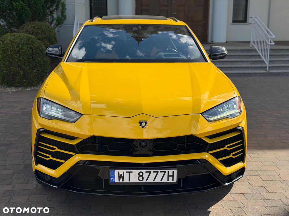 Lamborghini Urus Standard - 3