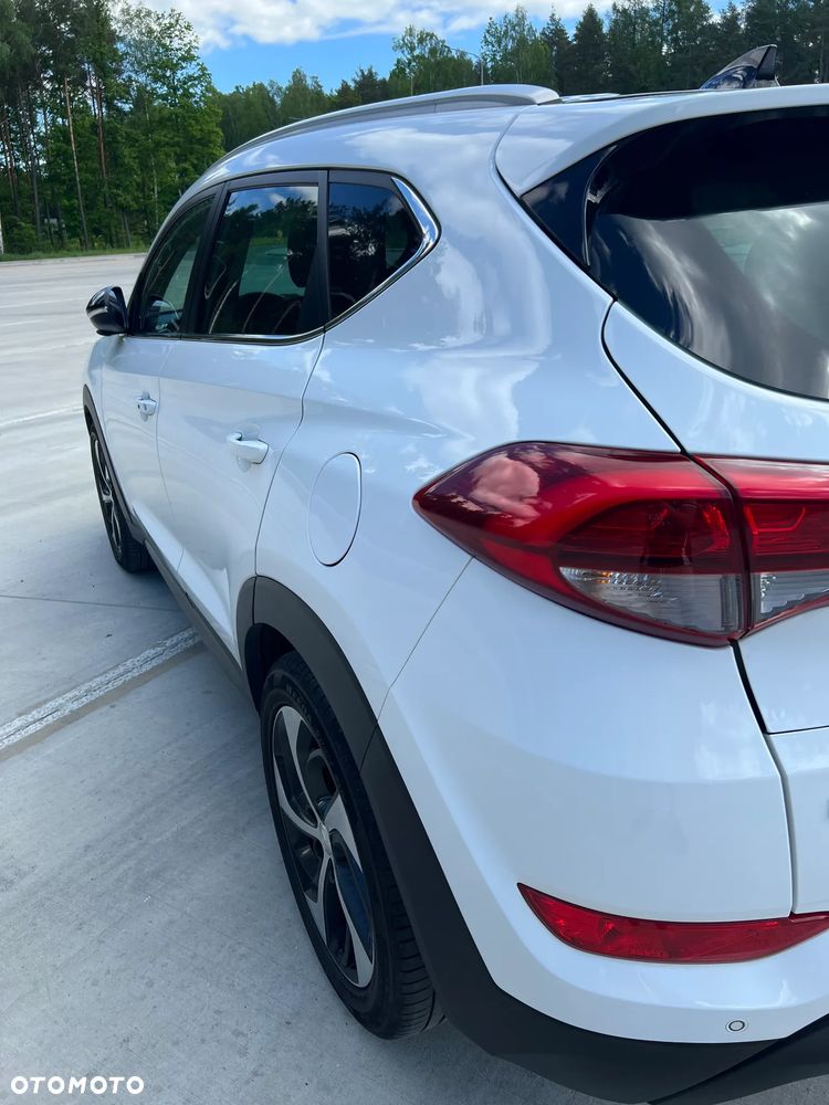Hyundai Tucson 1.7 CRDI BlueDrive Style 2WD - 6