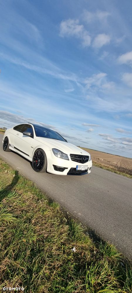 Mercedes-Benz Klasa C 63 AMG Coupe AMG SPEEDSHIFT MCT - 16