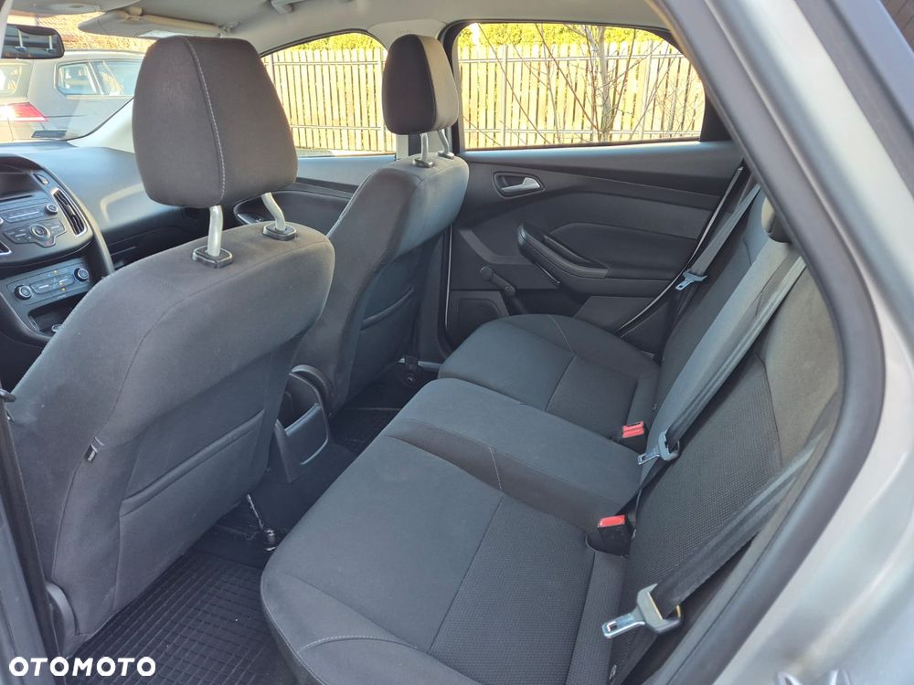 Ford Focus 1.5 TDCi Trend - 6