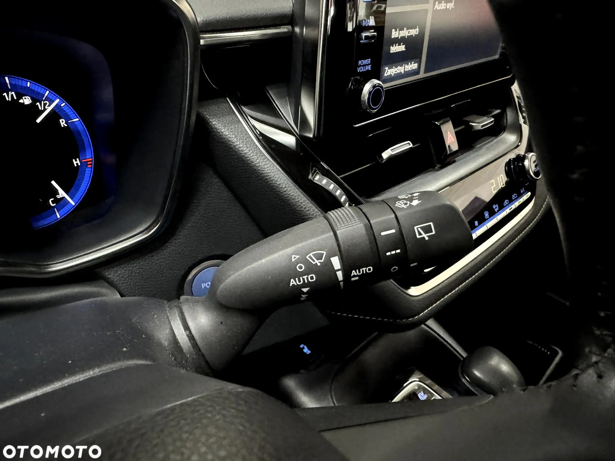Toyota Corolla 1.8 Hybrid GPF Comfort - 21