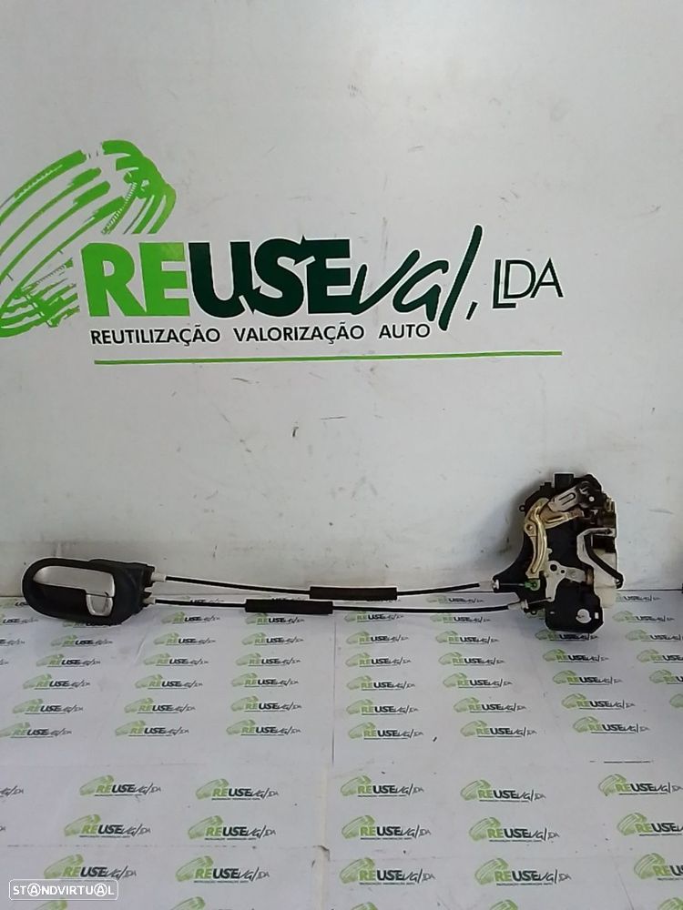 Fecho Da Porta Frente Esq Mitsubishi Colt Caixa/Hatchback (Z3_V) - 1