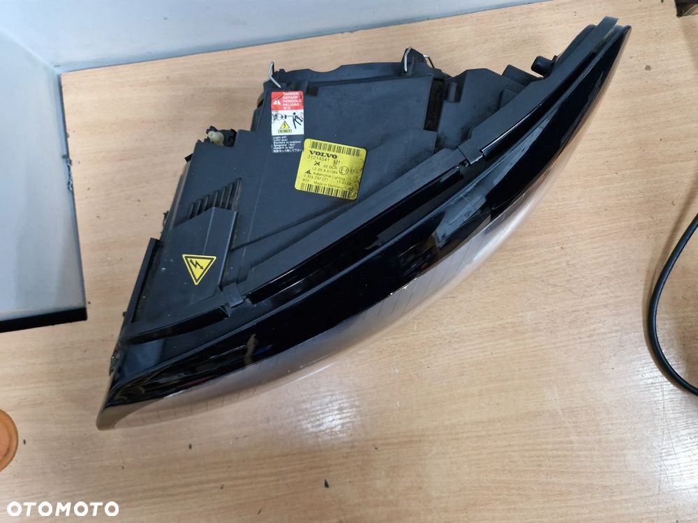 VOLVO C30 LAMPA LEWA XENON 06-10 EUROPA - 5