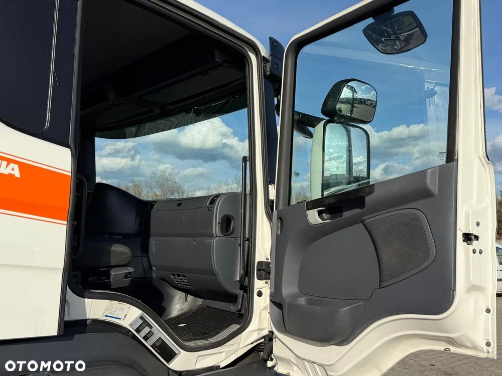 Scania Scania Scania P R 270 / 6x2 / 6x4 / wywrotka 3-S + HDS / stare tacho / żuraw , dzwig , kran , Krane - 27
