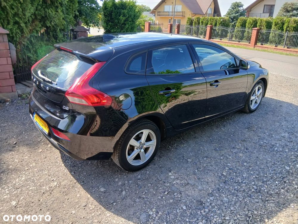 Volvo V40 D2 Momentum - 13