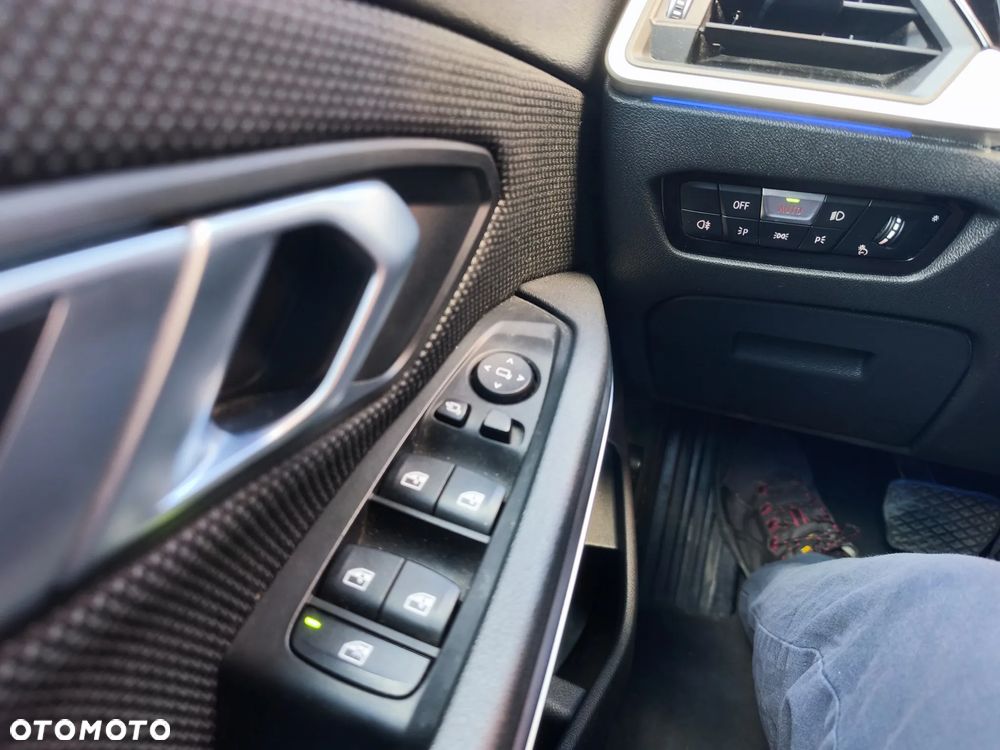 BMW Seria 3 318i Advantage - 14