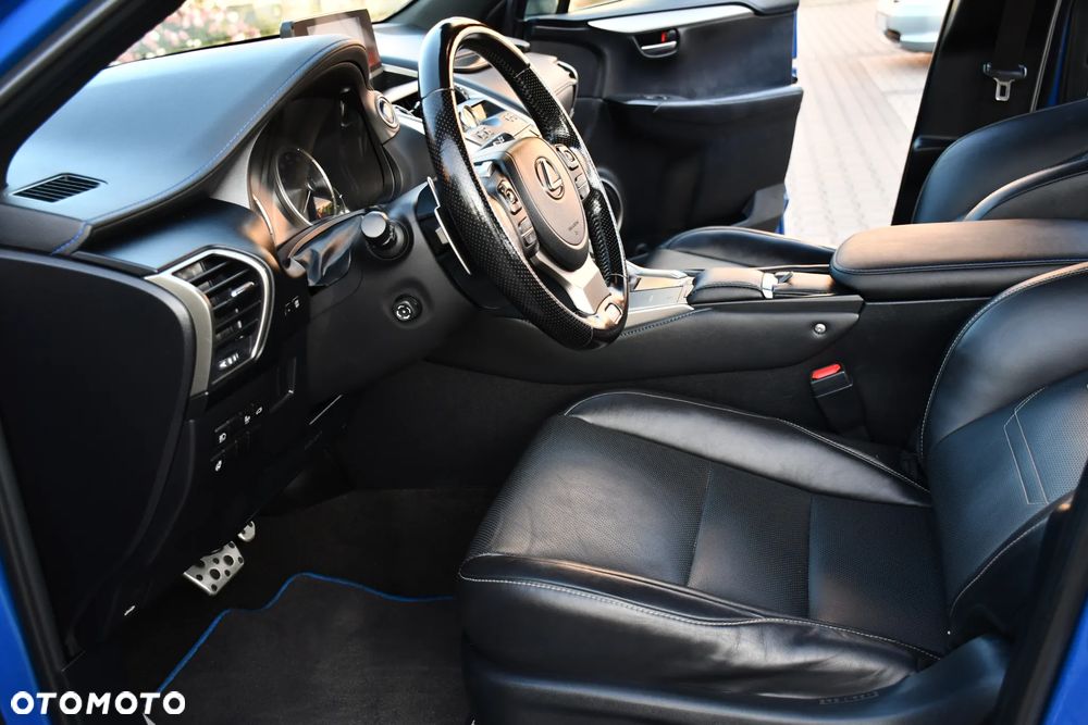 Lexus NX 300h E-FOUR F SPORT - 33