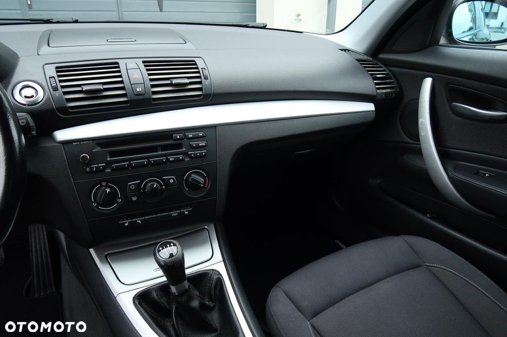 BMW Seria 1 - 24