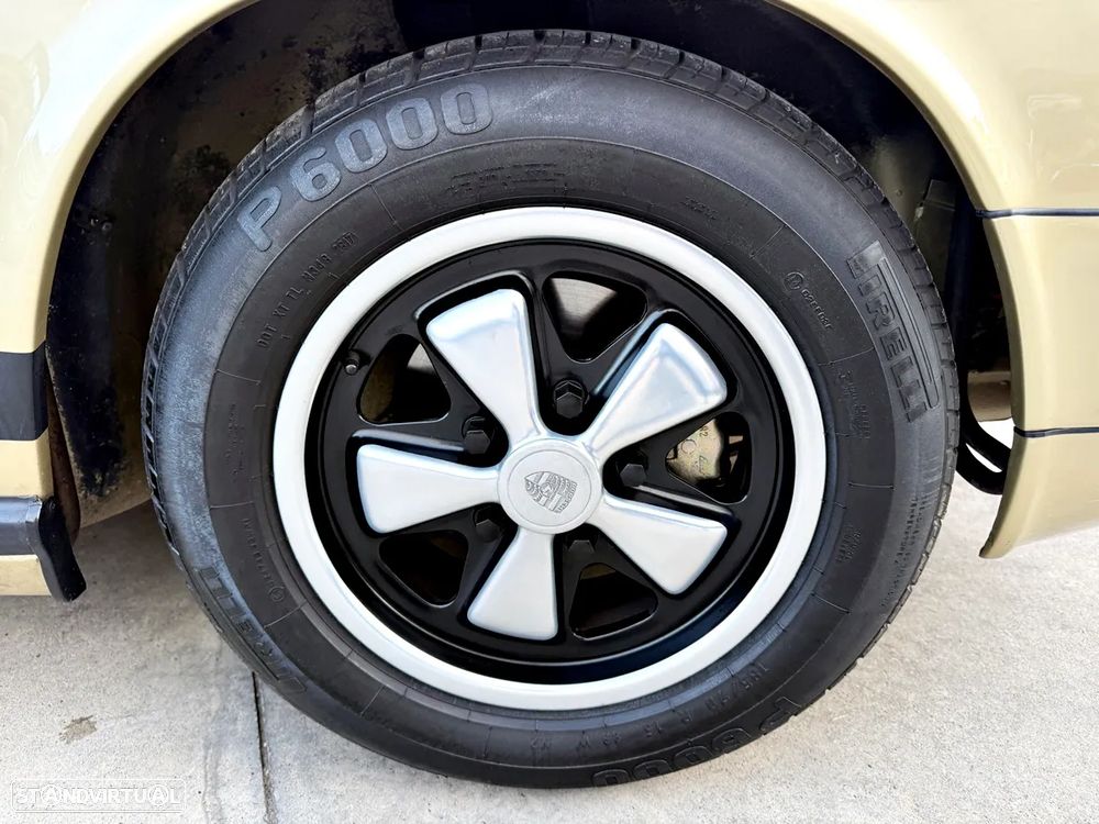 Porsche 911 Série G - 40