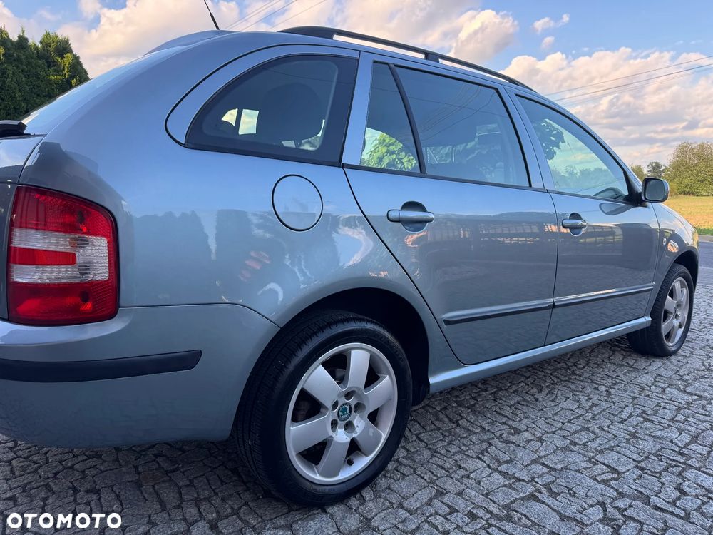 Skoda Fabia 2.0 Ambiente - 12