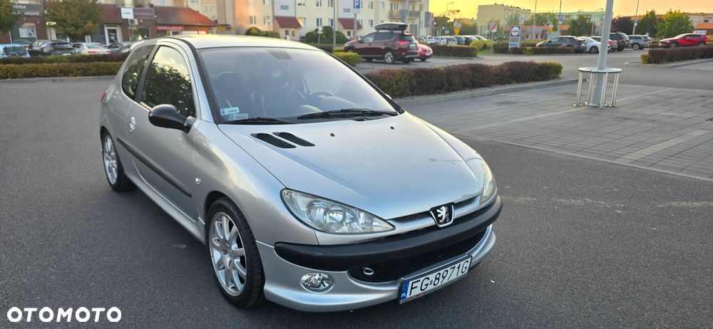 Peugeot 206 2.0 S16 - 2