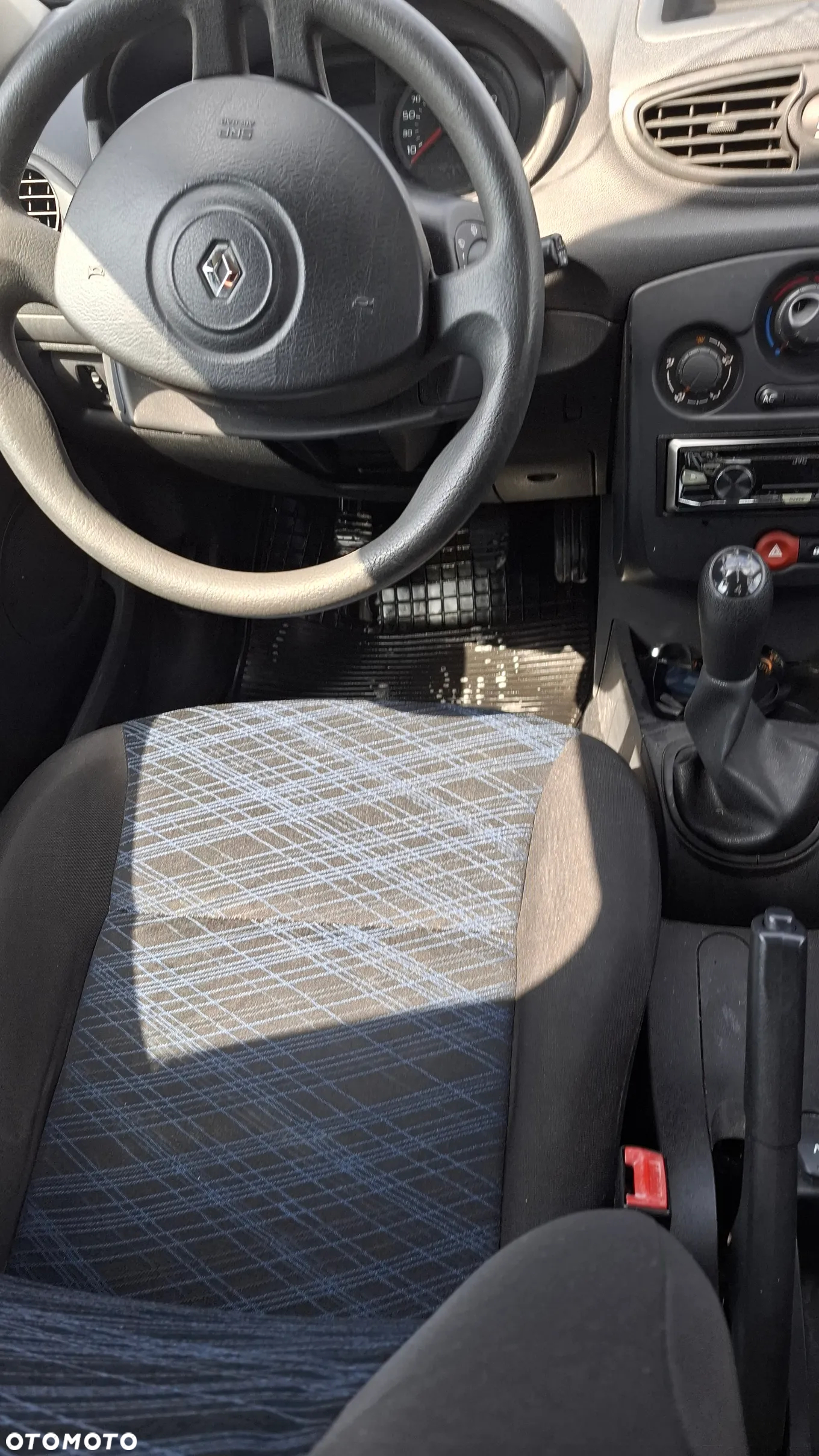 Renault Clio 1.2 16V Authentique - 20