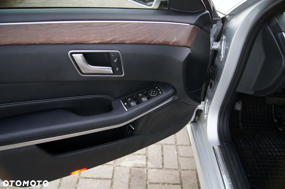 Mercedes-Benz Klasa E 350 BlueTEC 4Matic 7G-TRONIC - 10