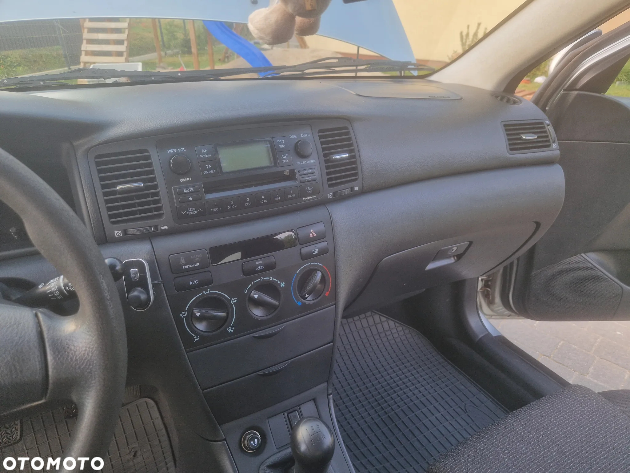 Toyota Corolla - 14