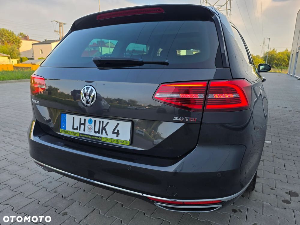 Volkswagen Passat 2.0 TDI SCR 4Mot DSG Highline - 12