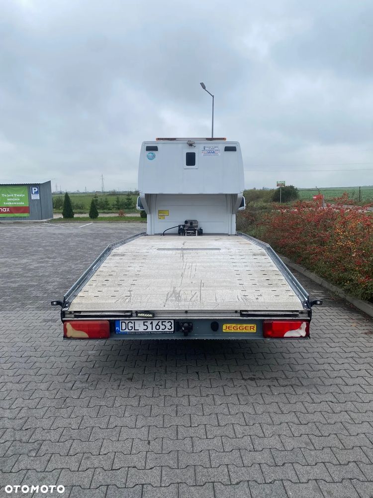 Mercedes-Benz Sprinter - 7