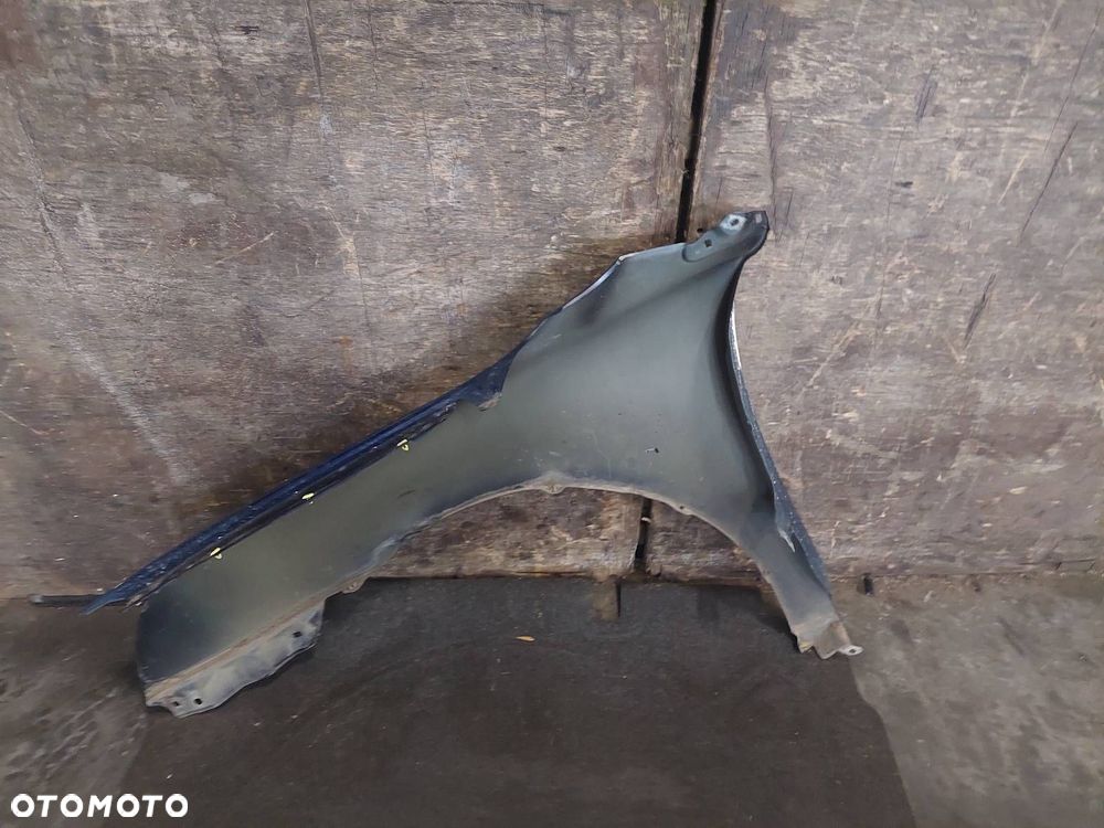 BŁOTNIK PRAWY PRZÓD TOYOTA AVENSIS T25 LIFT 8S6 - 4