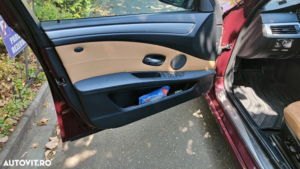 BMW Seria 5 520d Aut. - 9