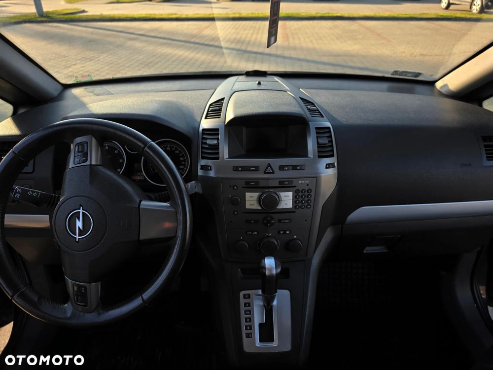 Opel Zafira 1.9 CDTI Automatik Cosmo - 10