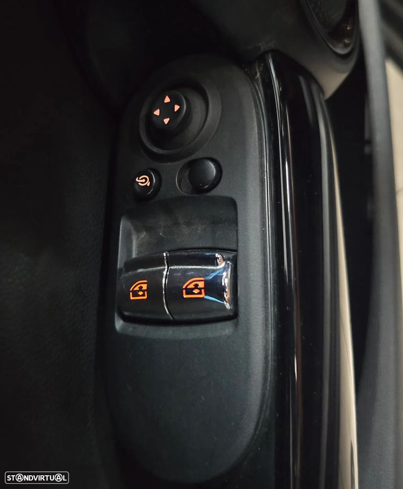 MINI 3 Portas Cooper SE Premium P. Yours - 18