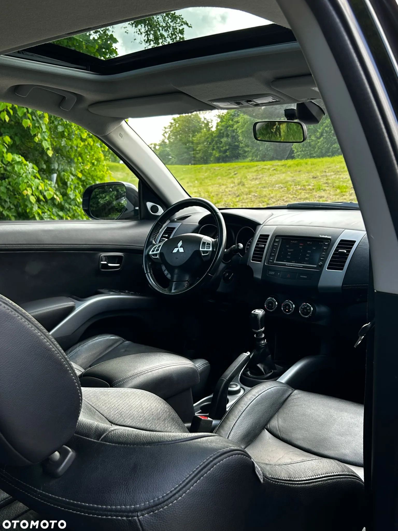 Mitsubishi Outlander - 19