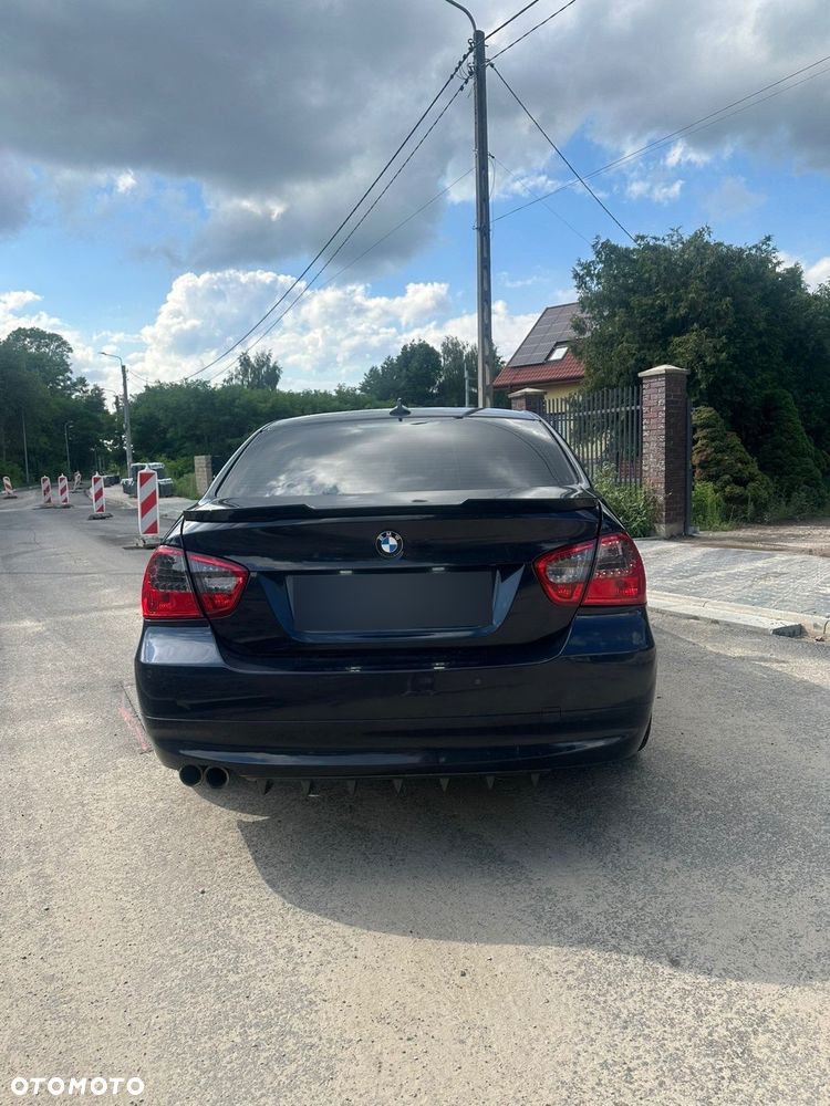 BMW Seria 3 330i - 5