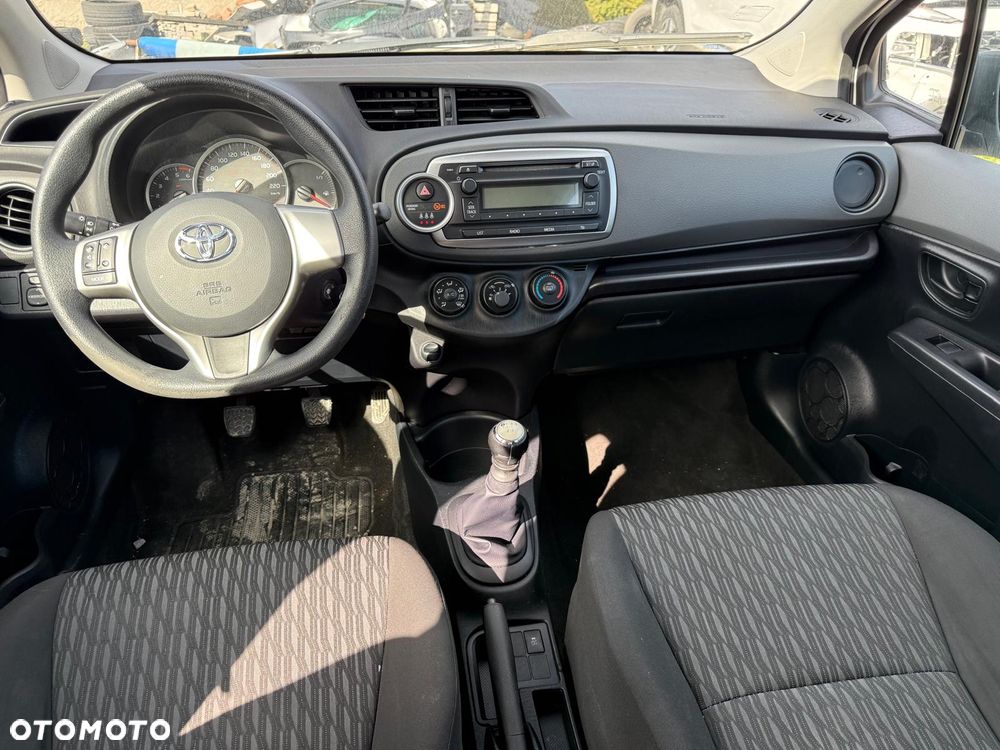 Toyota Yaris 1.4 D-4D Executive - 7