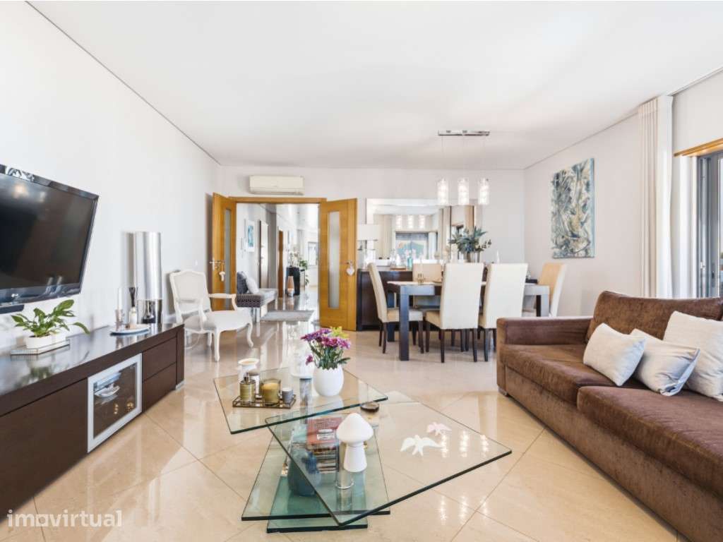 Apartamento T3 no centro de Quarteira, a 700 metros da praia, com 1... - Grande imagem: 4/37