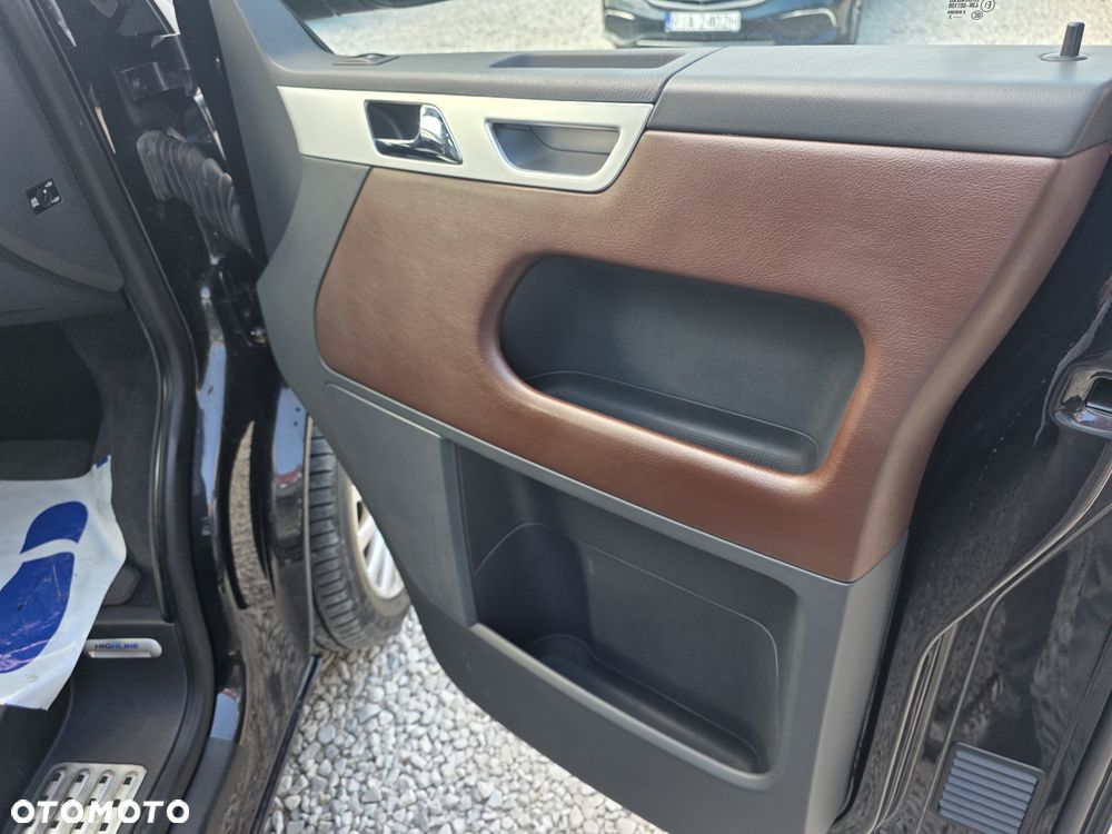 Volkswagen Multivan - 25