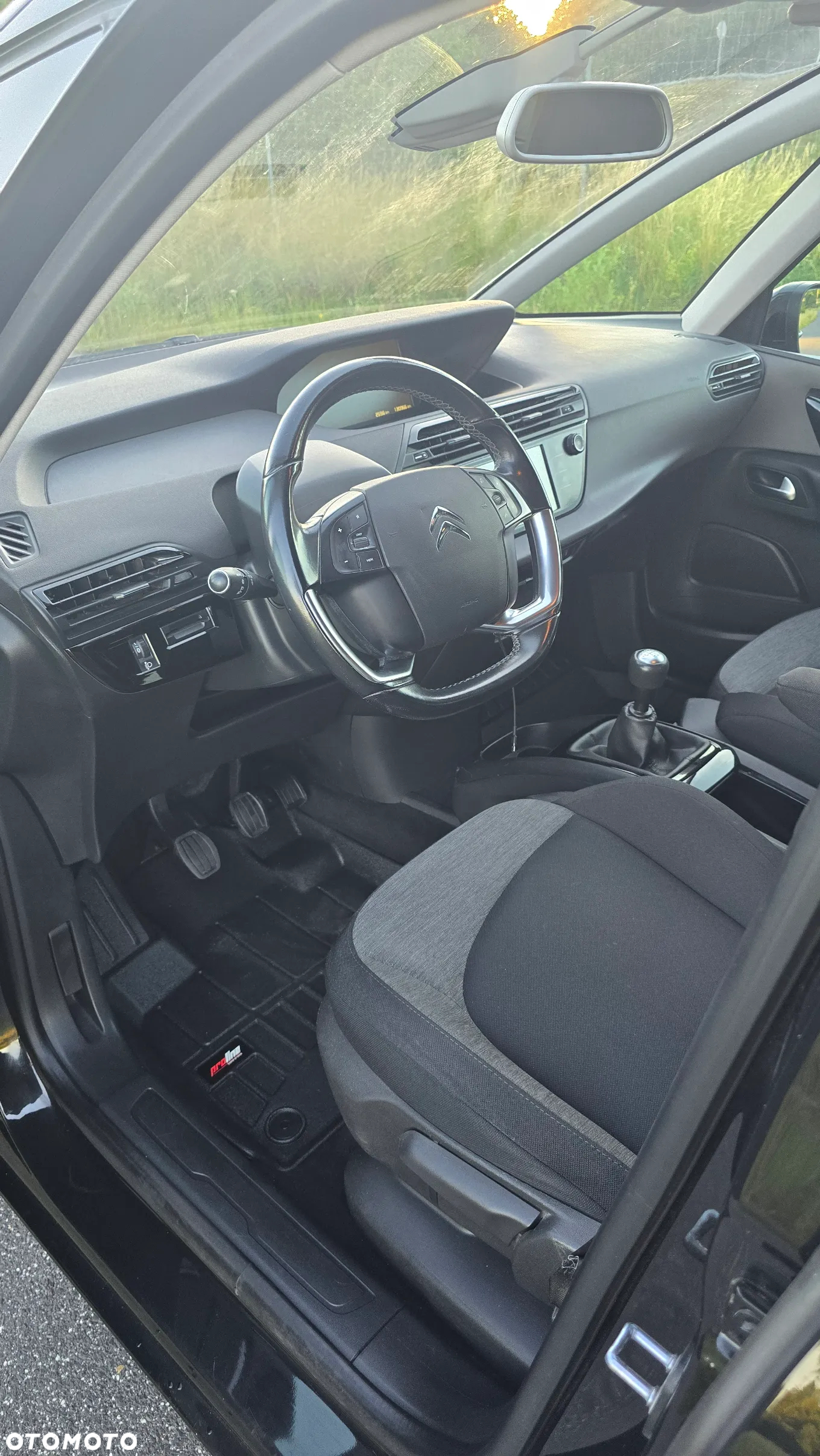 Citroën C4 Picasso 1.6 BlueHDi MoreLife S&S - 9