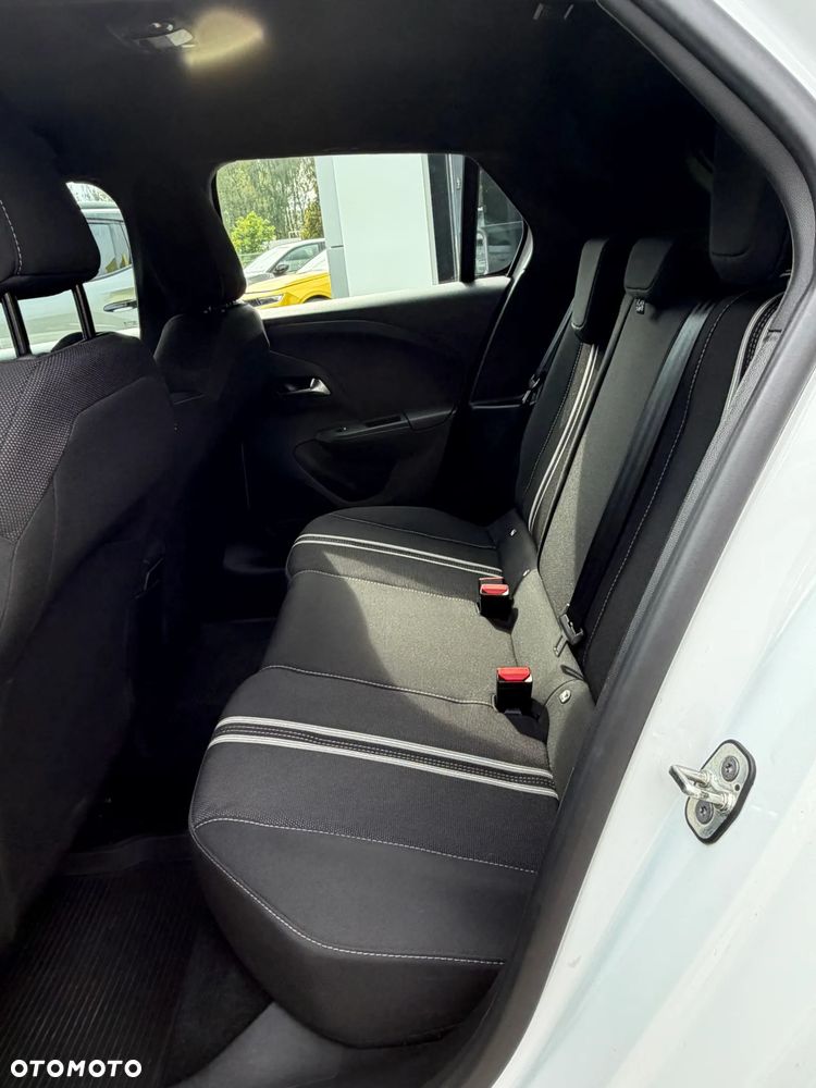 Opel Corsa 1.2 T mHEV GS eDCT - 13
