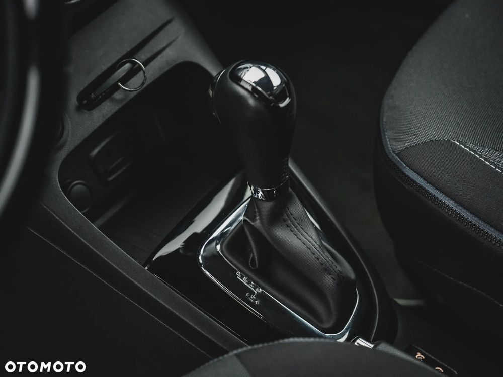 Renault Captur ENERGY TCe 120 EDC LIMITED - 26