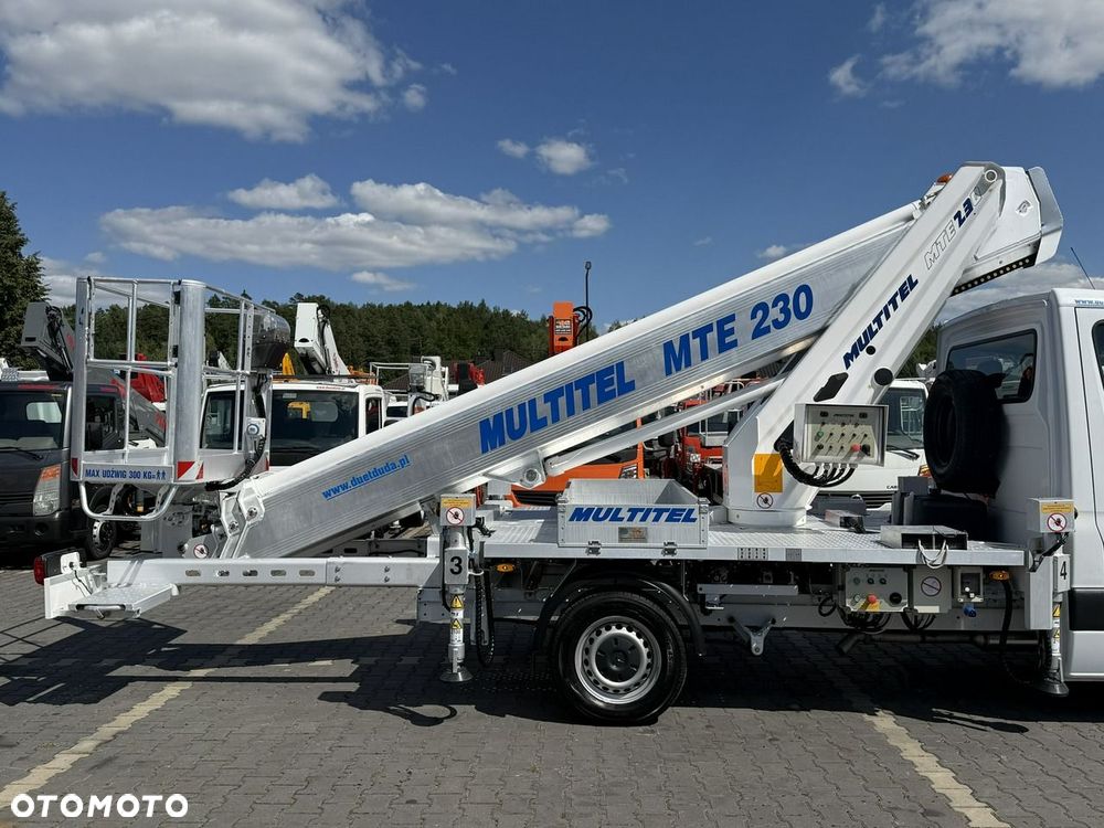 Mercedes-Benz Sprinter - 9
