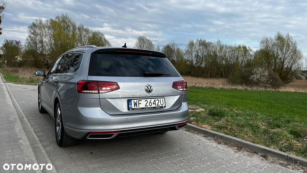 Volkswagen Passat Variant 1.5 TSI EVO Elegance DSG - 11