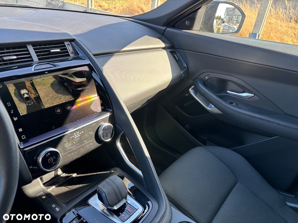 Jaguar E-Pace P160 R-Dynamic HSE - 5