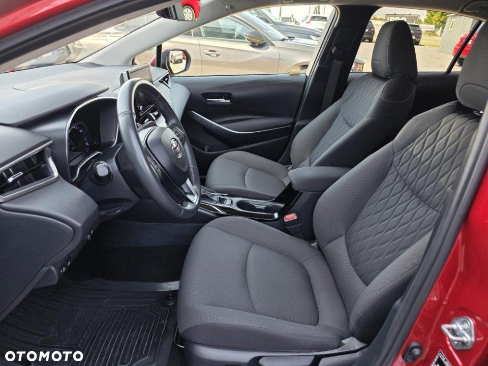 Toyota Corolla - 13