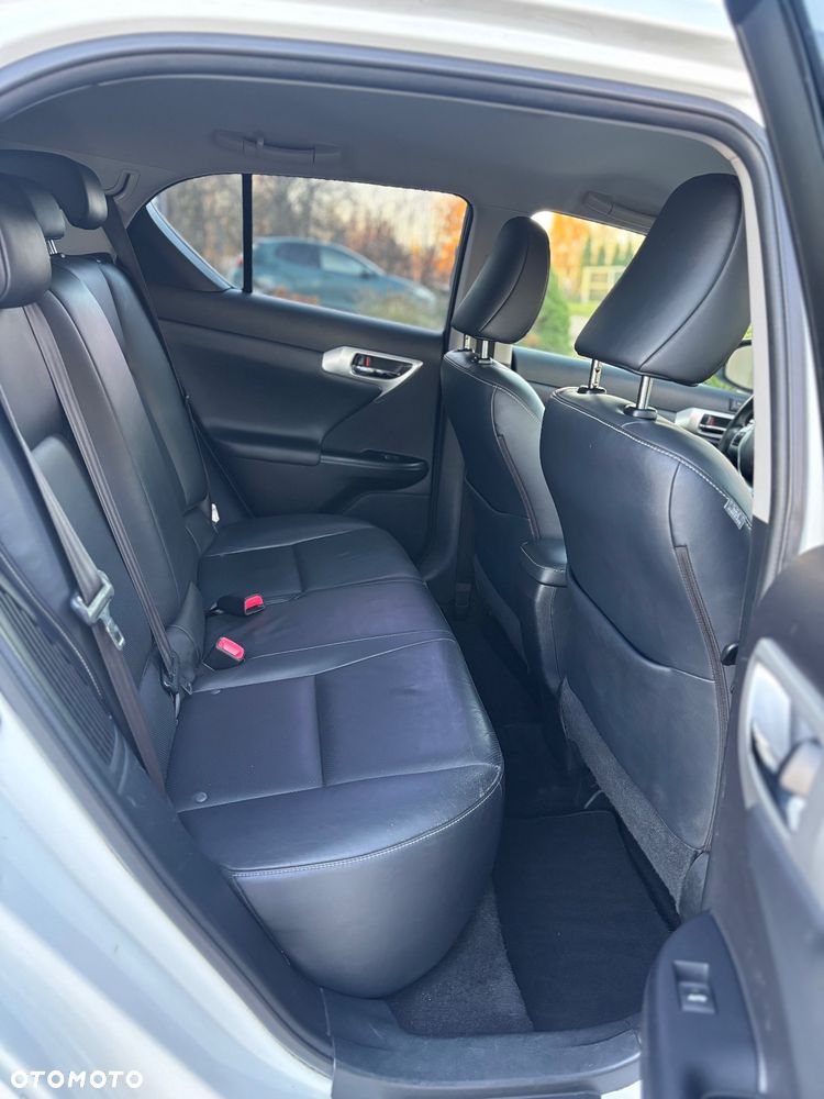 Lexus CT 200h Prestige - 23